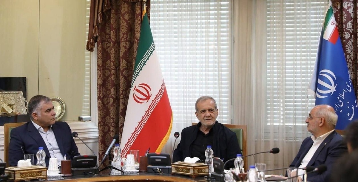 بازدید سرزده رئیس‌جمهور از وزارت نفت