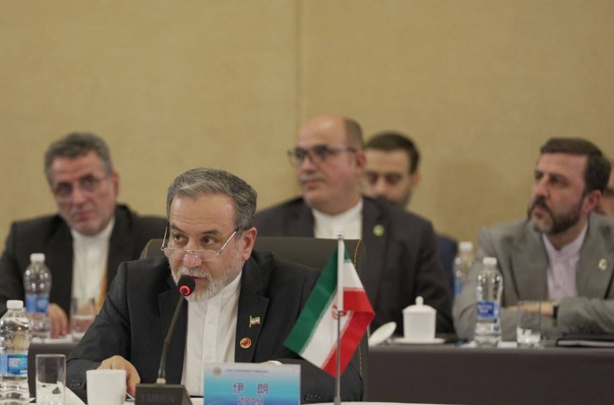 عراقچی: شانگهای می‌تواند نقش مرکزی در مقابله با تروریسم دولتی و تجاوز نظامی داشته باشد