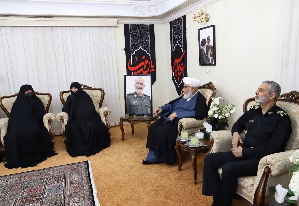 رئیس دفتر رهبر انقلاب اسلامی: شهید سلامی نسبت به ولی فقیه مطیع محض بود
