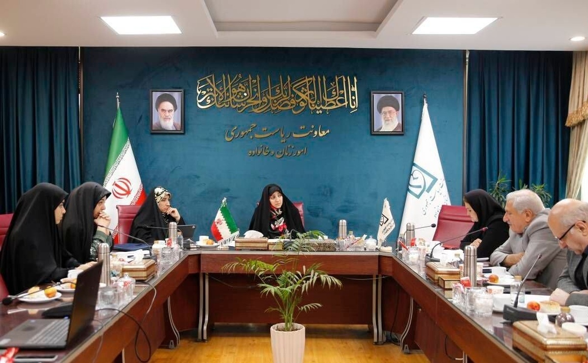 تدوین راهبردهای پیشگیری از مصرف دخانیات در میان زنان و خانواده‌ها