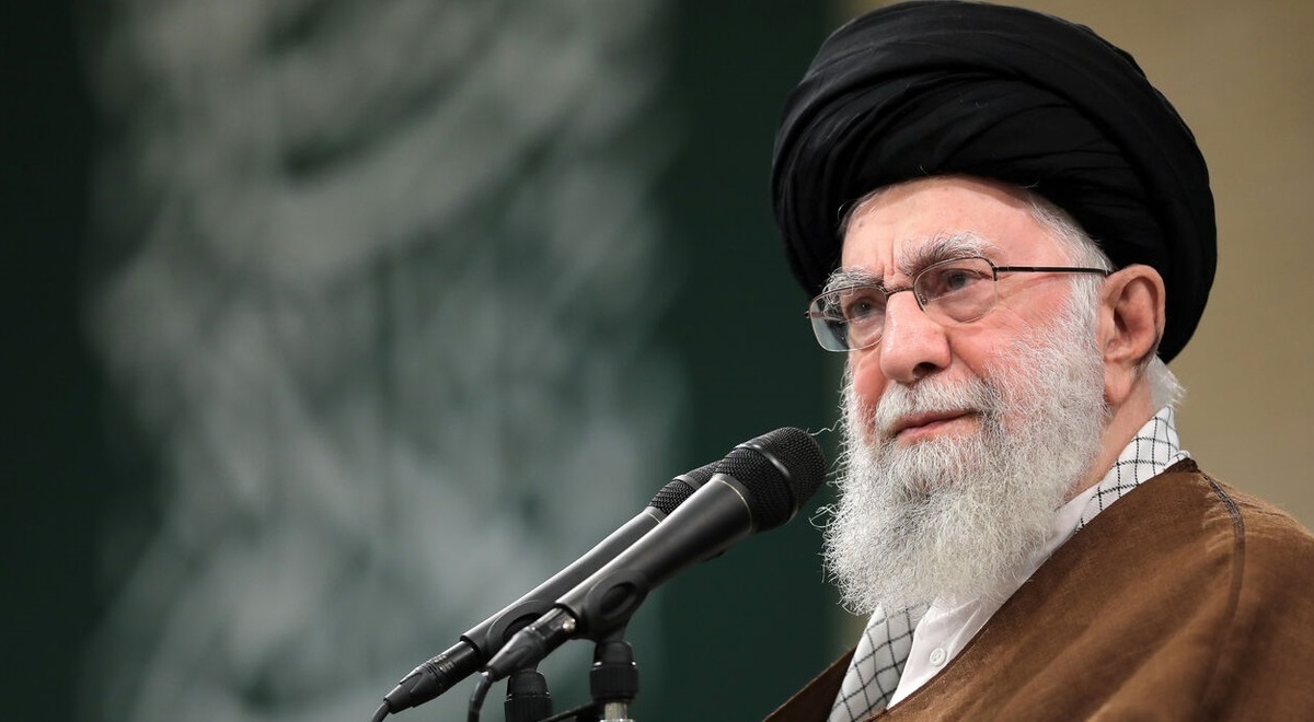 رهبرانقلاب: به ملت ایران تبریک عرض میکنم/ رژیم صهیونی زیر ضربات جمهوری اسلامی تقریباً از پا درآمد و لِه شد