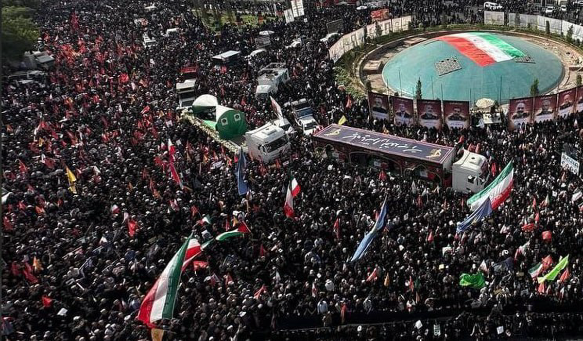 هر چه دشمنان برای تفرقه تلاش کردند، نتیجهاش بدرقه پرشور مدافعان وطن شد