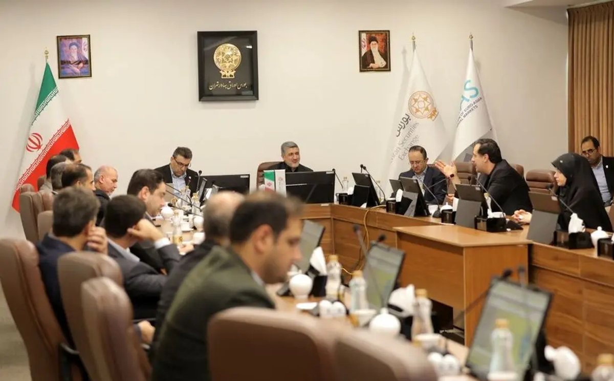باید تلاش کنیم بازاری متعادل، نقدشونده و قابل اعتماد داشته باشیم