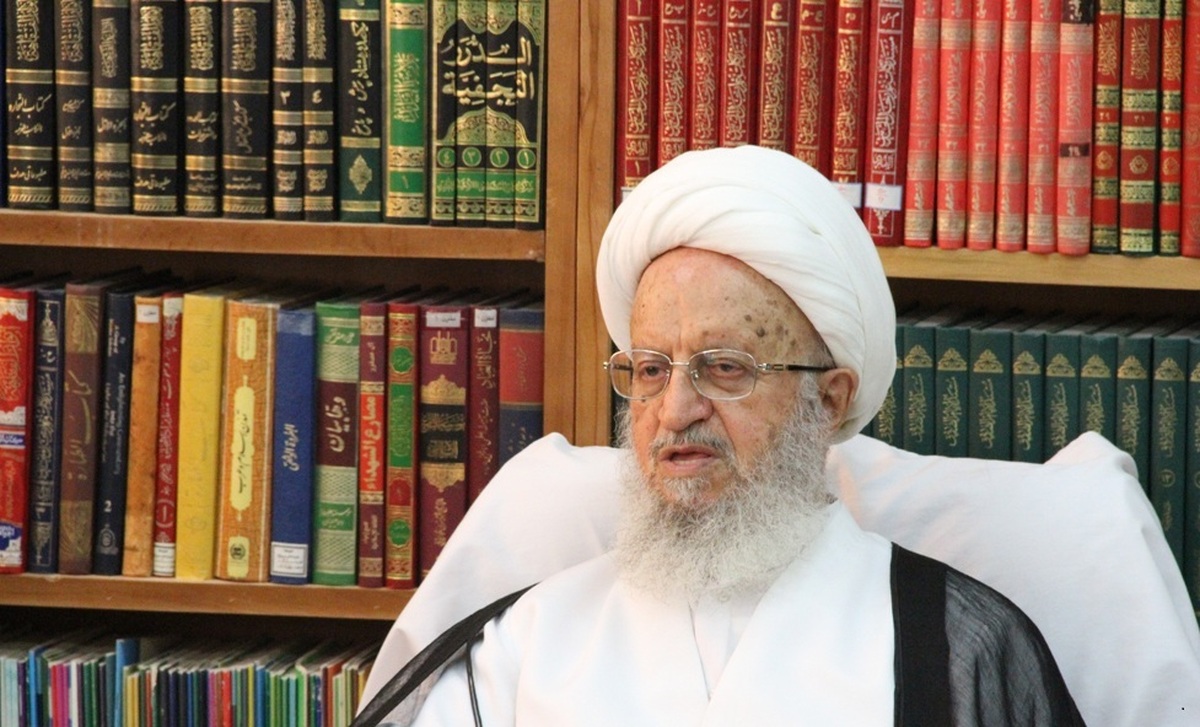آیتالله مکارم شیرازی: تهدیدکننده رهبری و مرجعیت حکم محارب دارد
