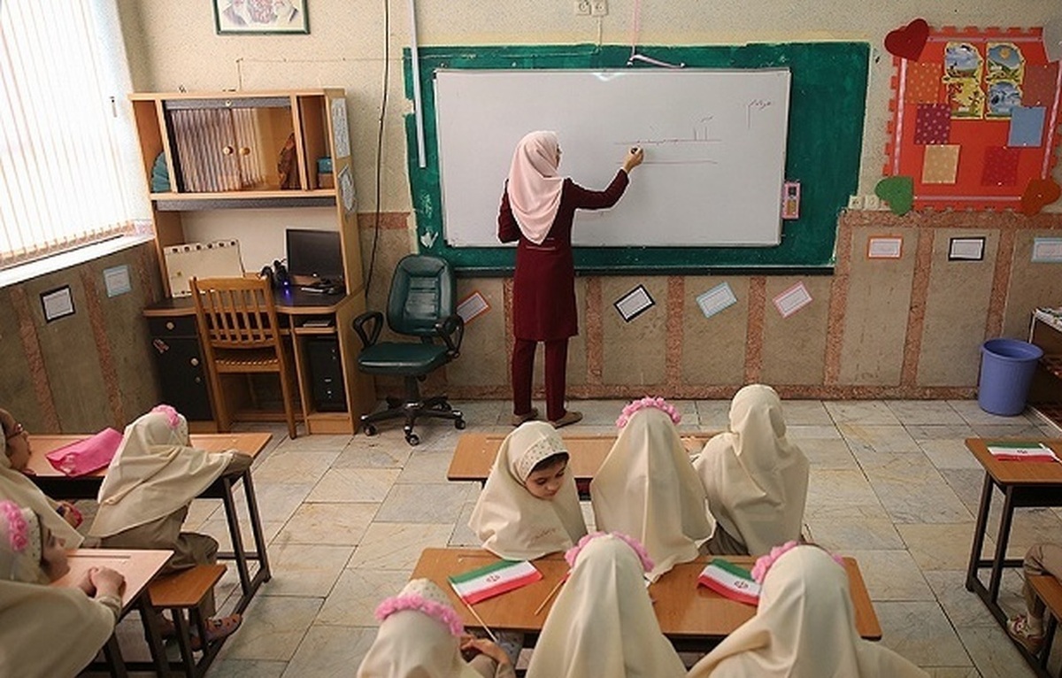 جذب بیش از ۶۰ هزار معلم جدید