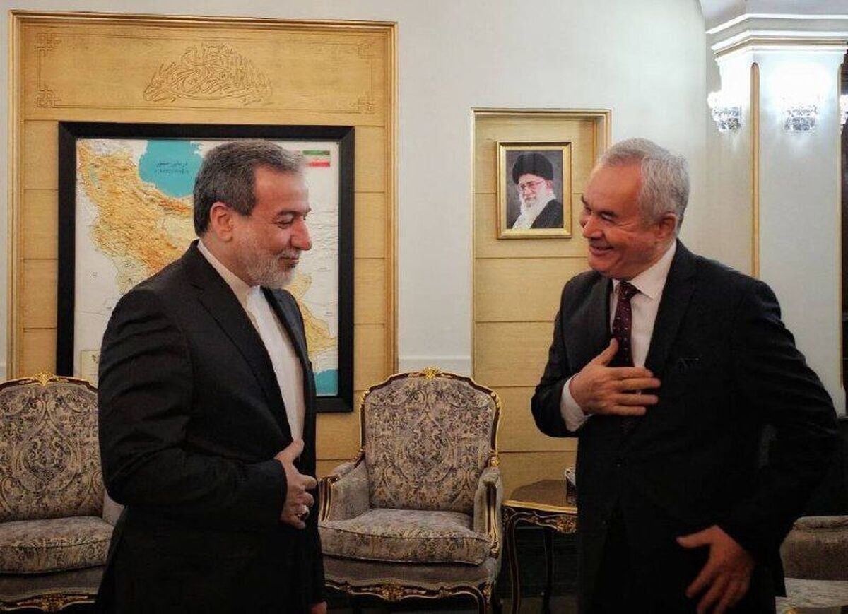 وزیر امور خارجه وارد تاجیکستان شد