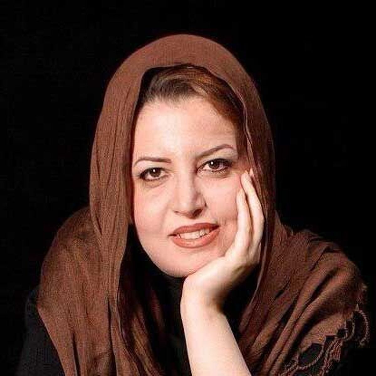 مریم حسینیان، داستاننویس در کماست