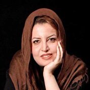 مریم حسینیان، داستان‌نویس در کماست