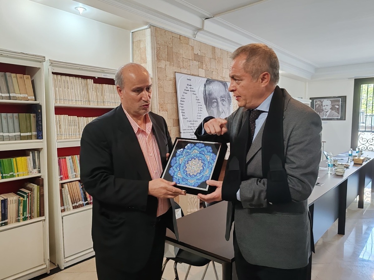 دیدار مهدی تاج با سفیر مکزیک در ایران؛ برگزاری بازی دوستانه در فرودین