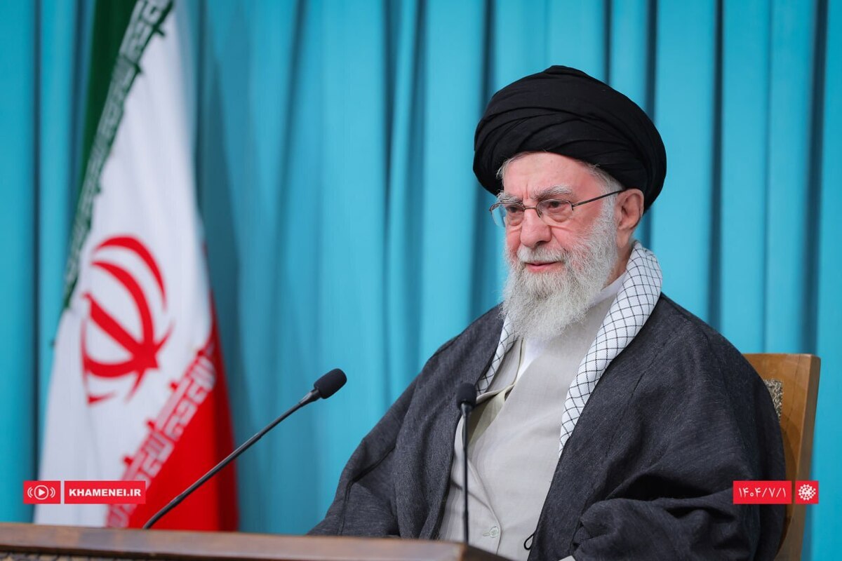 رهبر انقلاب: مذاکره با دولت آمریکا هیچ کمکی به منافع ملی ما نمی‌کند