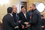 رییس جمهور در جمع قهرمانان جهان کشتی: تسلیم شدن در وجود ما نیست