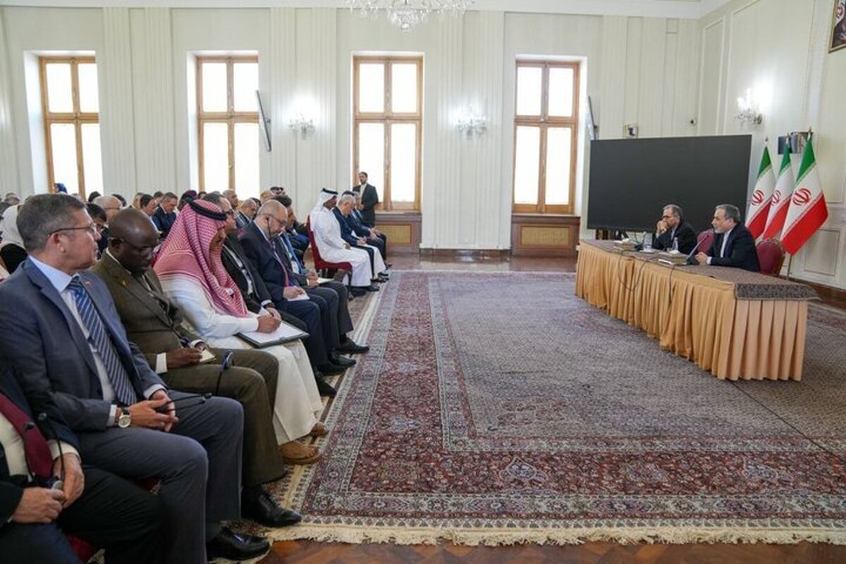 عراقچی: زیاده‌خواهی آمریکا و سه کشور اروپایی، عامل اصلی بن‌بست در دیپلماسی است