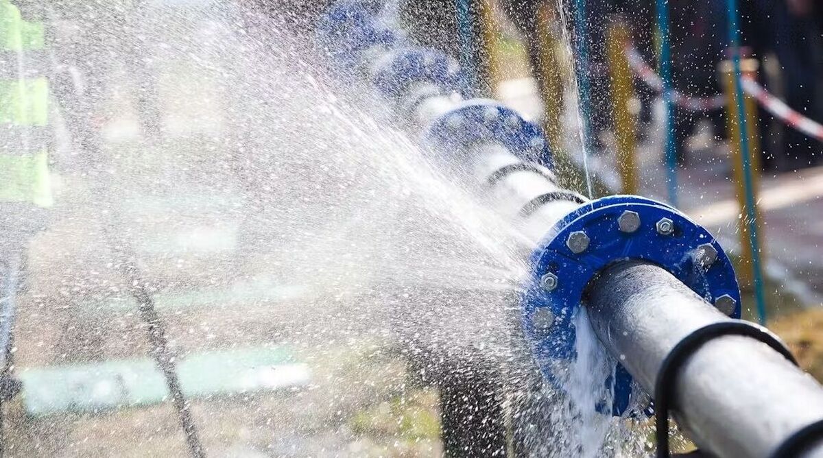 ساخت ربات نشتیاب و شناسایی خطوط غیرمجاز انتقال آب در کشور