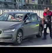 ببینید| حمله مسلحانه به وکیل متهم پرنده یک قتل در روز روشن!