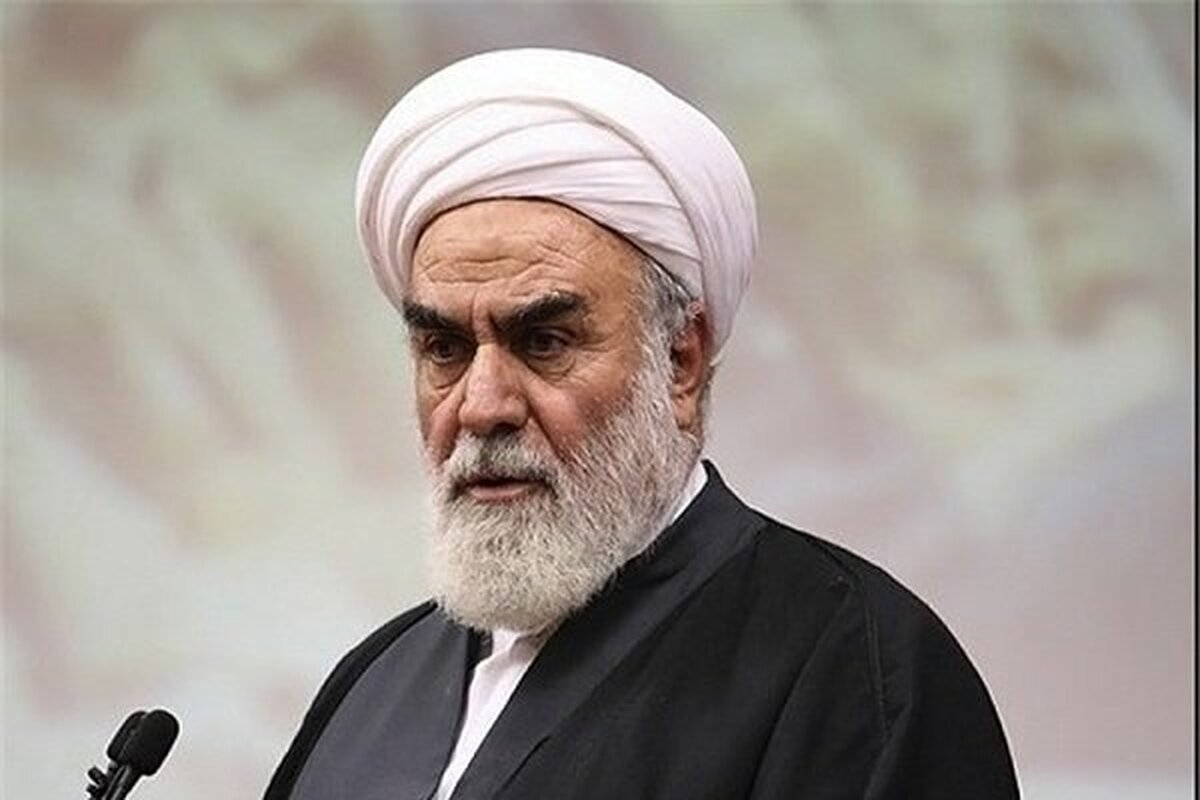 حجتالاسلام محمدی گلپایگانی: رهبر انقلاب پرچم مقاومت در برابر طاغوت را در دست دارند