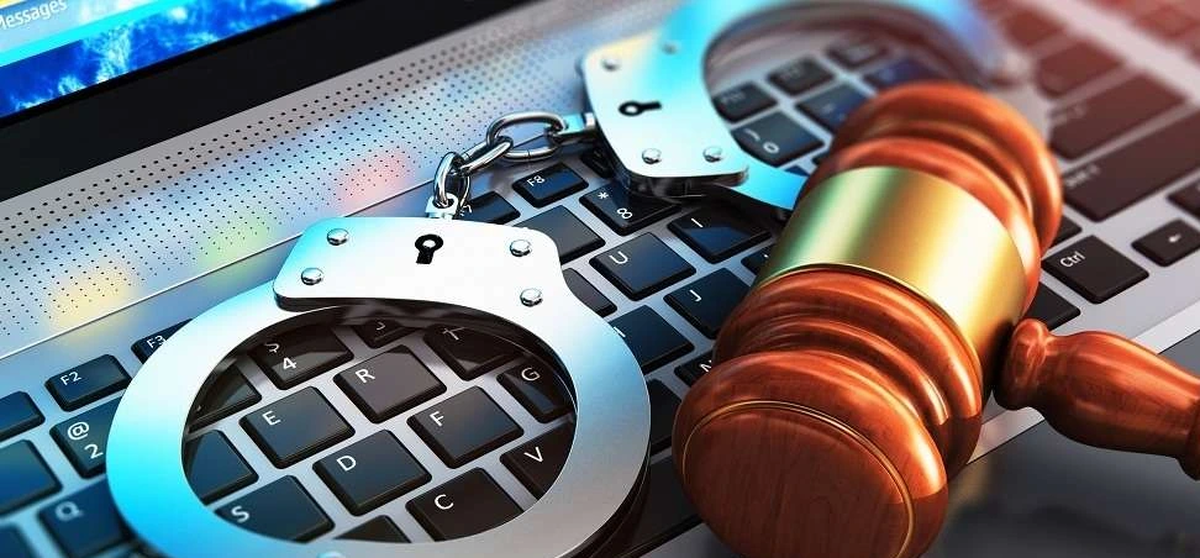جرایم سایبری کاهش یافت  کلاهبرداری اینترنتی در صدر جرم فضای مجازی