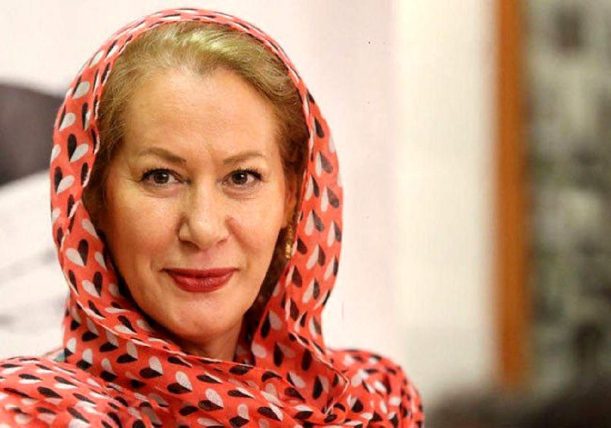 حال و روز ناخوش معصومه آقاجانی  علت بیماری معلوم نیست