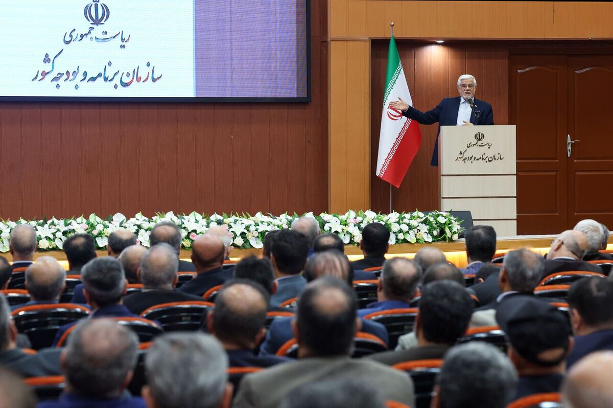 عارف:فعال‌سازی مکانیسم ماشه، مبنای حقوقی ندارد