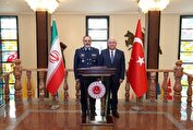 دیدار وزرای دفاع ایران و ترکیه