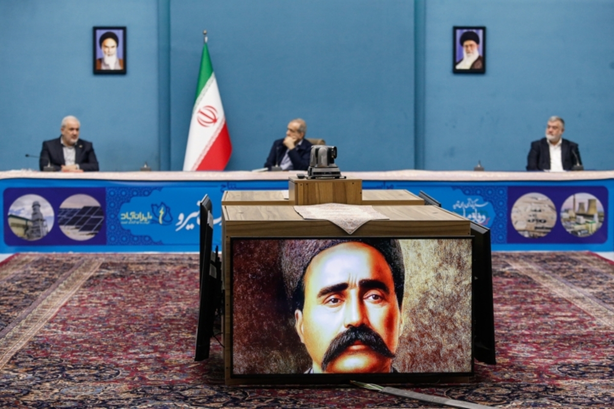 پزشکیان: دستِ دشمن قلدر و قدّار را کوتاه می‌کنیم