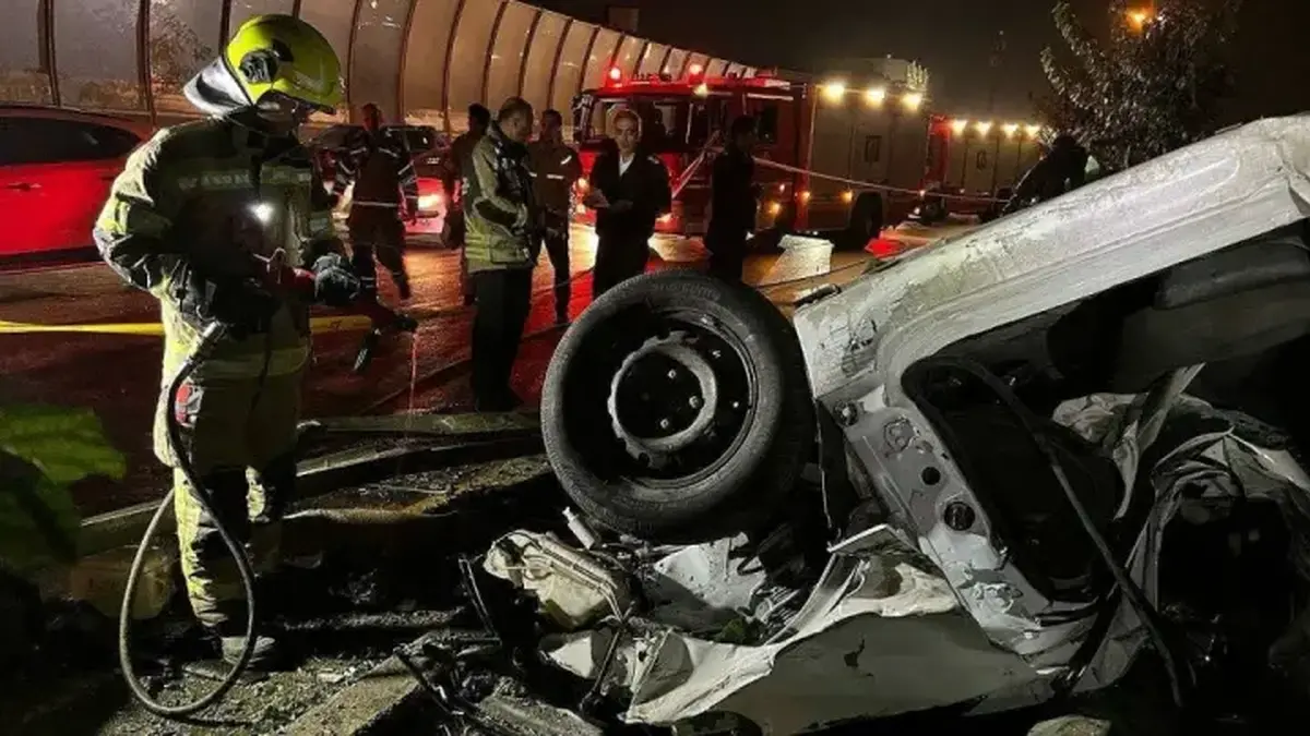 تصادف خودرو سواری در بزرگراه امام علی (ع) تهران با ۲ کشته