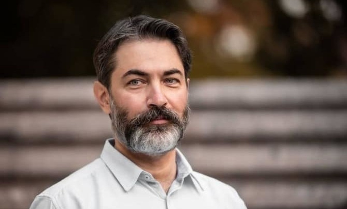 پارسا پیروزفر کارگردان سینما شد