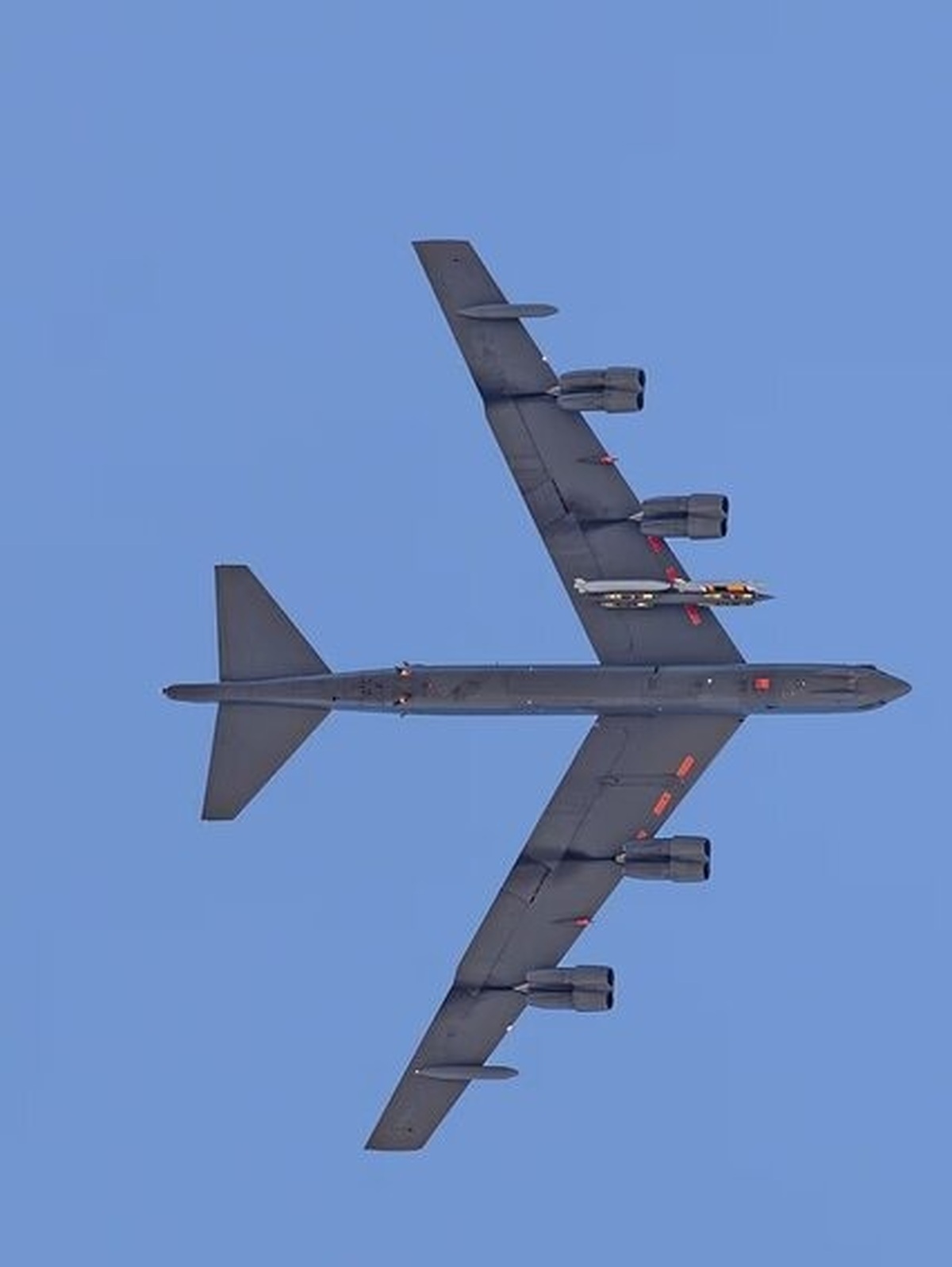 مشاهده موشک هسته‌ای مرگبار جدید آمریکا در یک پرواز آزمایشی مخفیانه