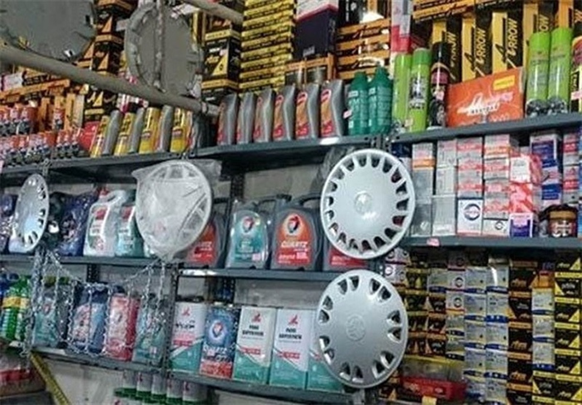 کشف ۶۰۰۰ لوازم یدکی خودروی احتکاری در تهران