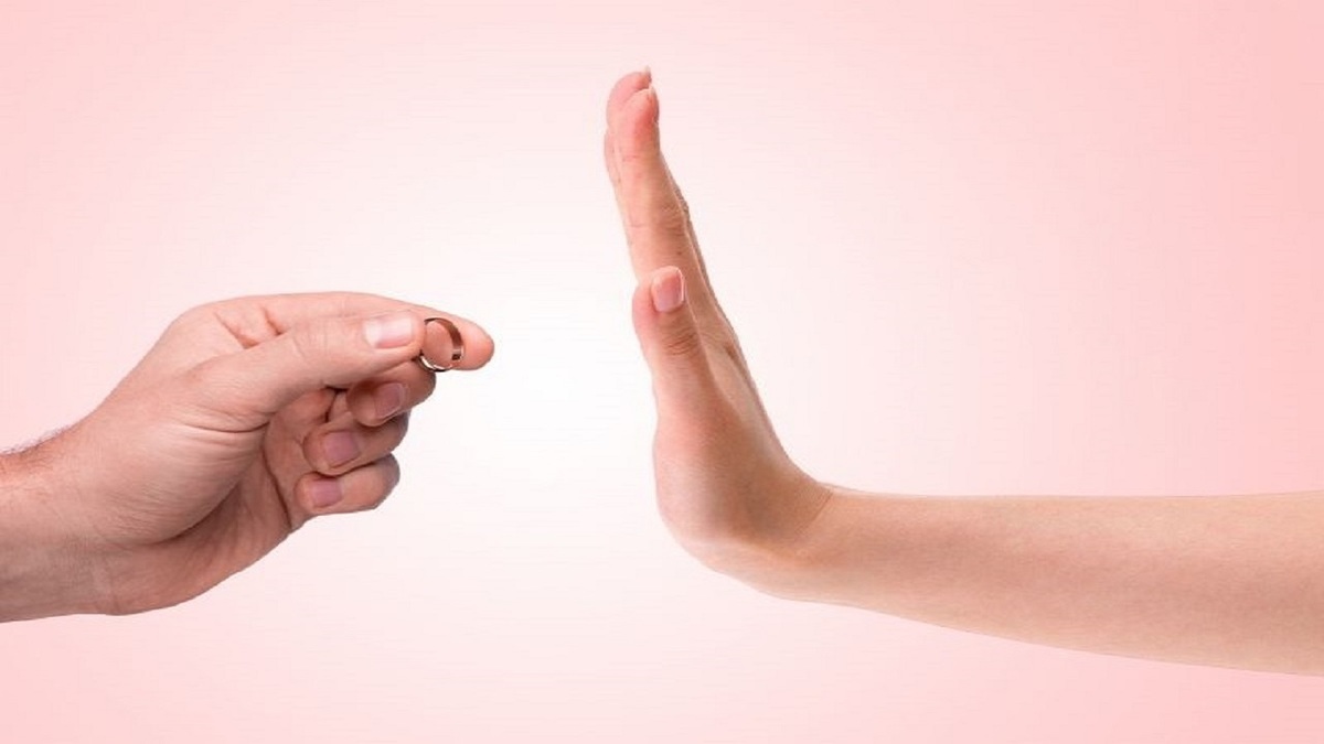 آسیب فشارهای روانی به مجردها