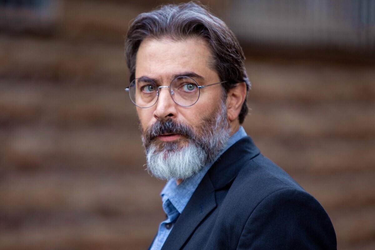 پارسا پیروزفر به دنبال بازیگران «خانم شین» است