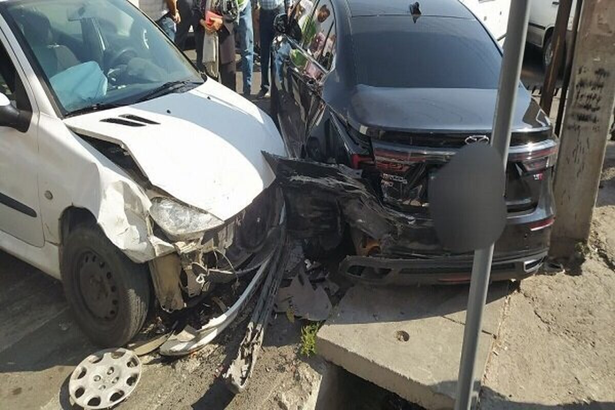 تصادف زنجیره‌ای در تهران آمار مصدومان