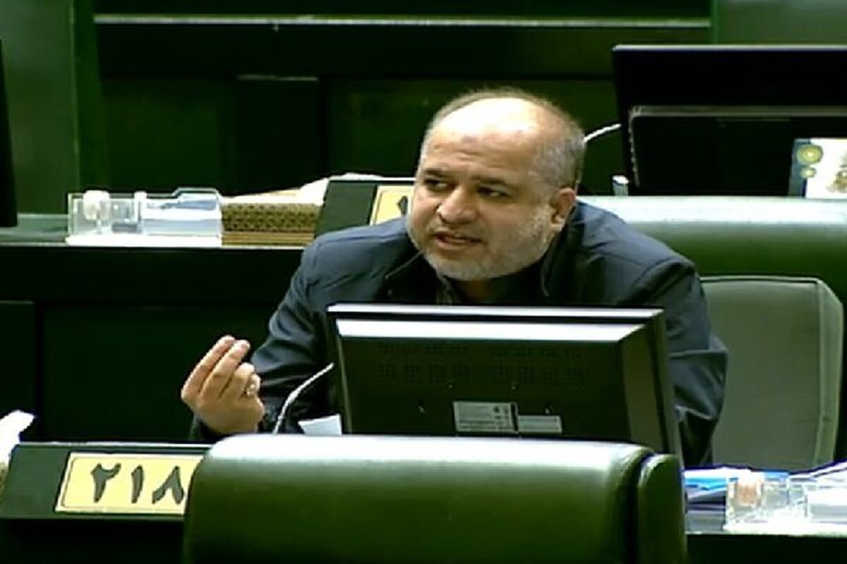 تذکر به پزشکیان درباره اعضای اطلاع رسانی دولت  تذکر به اژه‌ای درباره پشیمانان از انقلاب