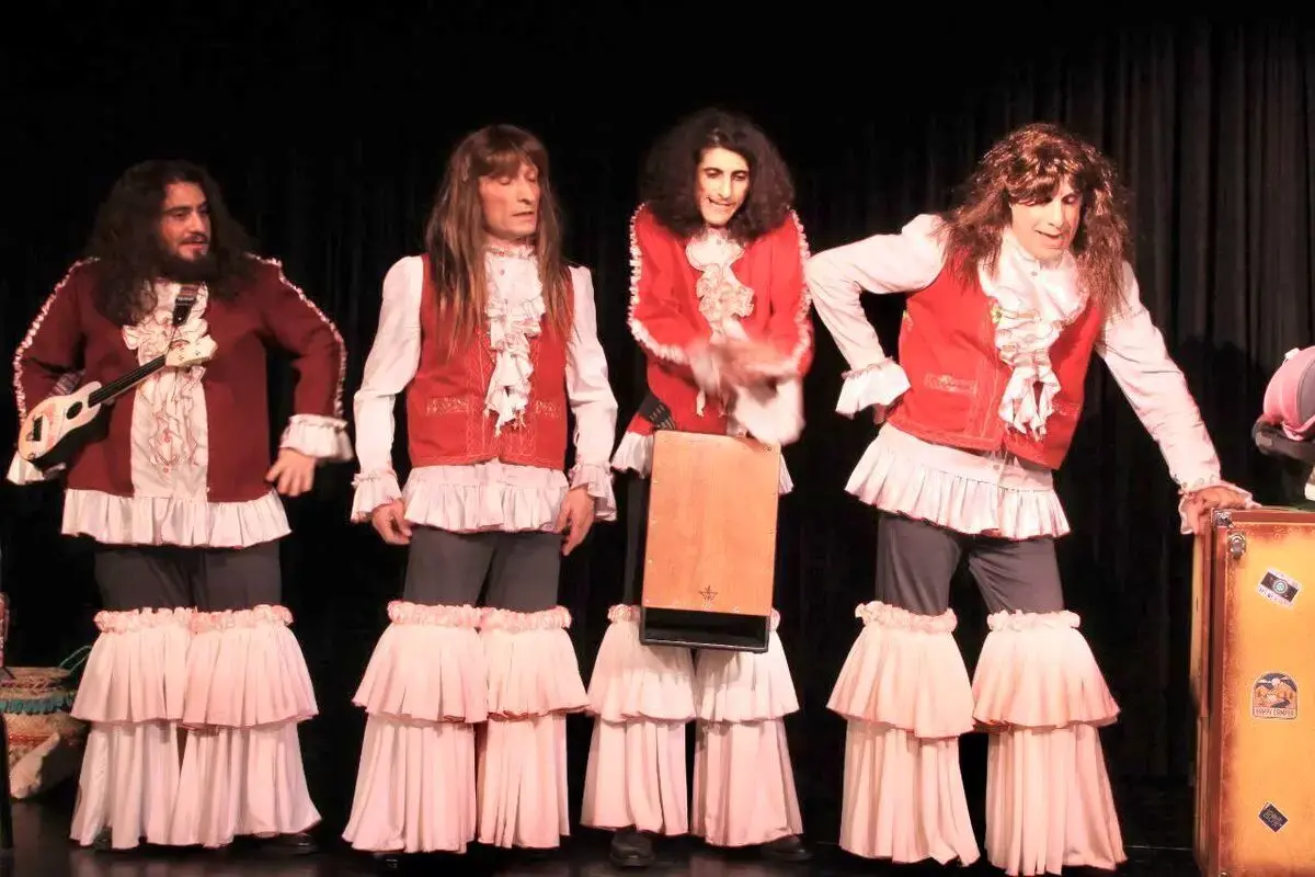 غیبت محمد مسلمی در نمایش «دوره‌گردها»   انتشار کتاب «فیتیله‌ای‌ها»