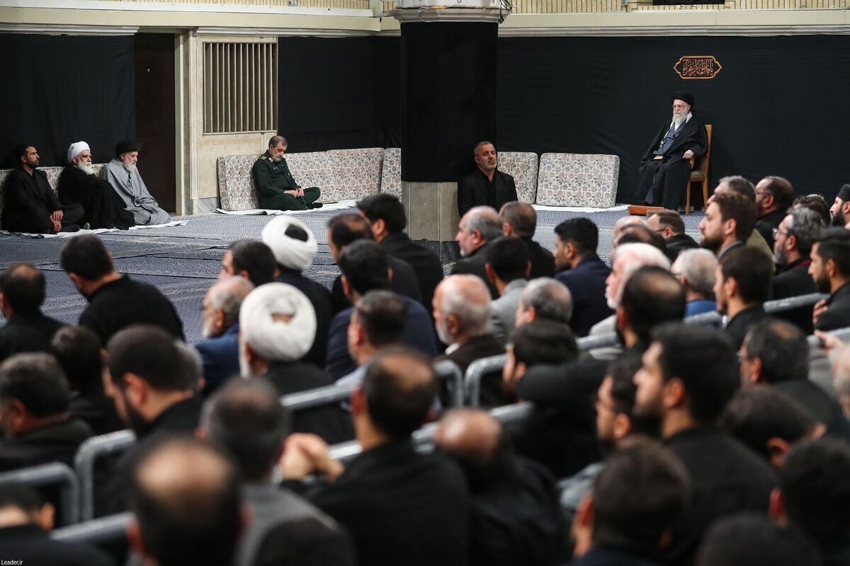 دومین شب مراسم عزاداری شهادت حضرت فاطمه (س) با حضور رهبر انقلاب