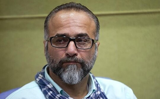 بیشتر افراد باتجربه و قدیمی تئاتر با اسنپ امرار معاش می‌کنند/سلبریتی‌ها حق بازیگران تئاتر را خورده‌اند