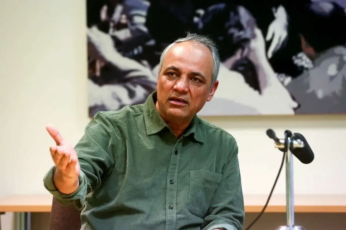 توصیه احمد زیدآبادی به شروین حاجی‌پور: خم به ابرو نیاور!