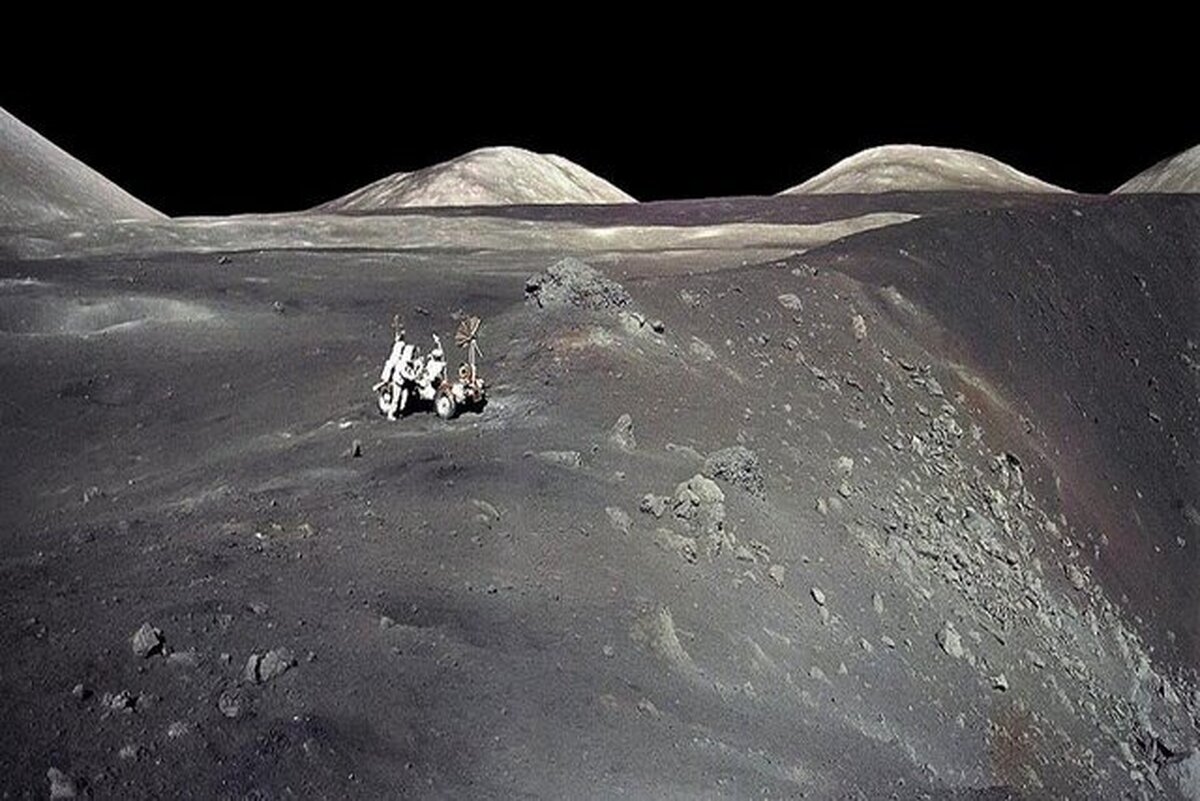 عکس روز ناسا از ماه‌نورد و فضانورد ماموریت «آپولو ۱۷»