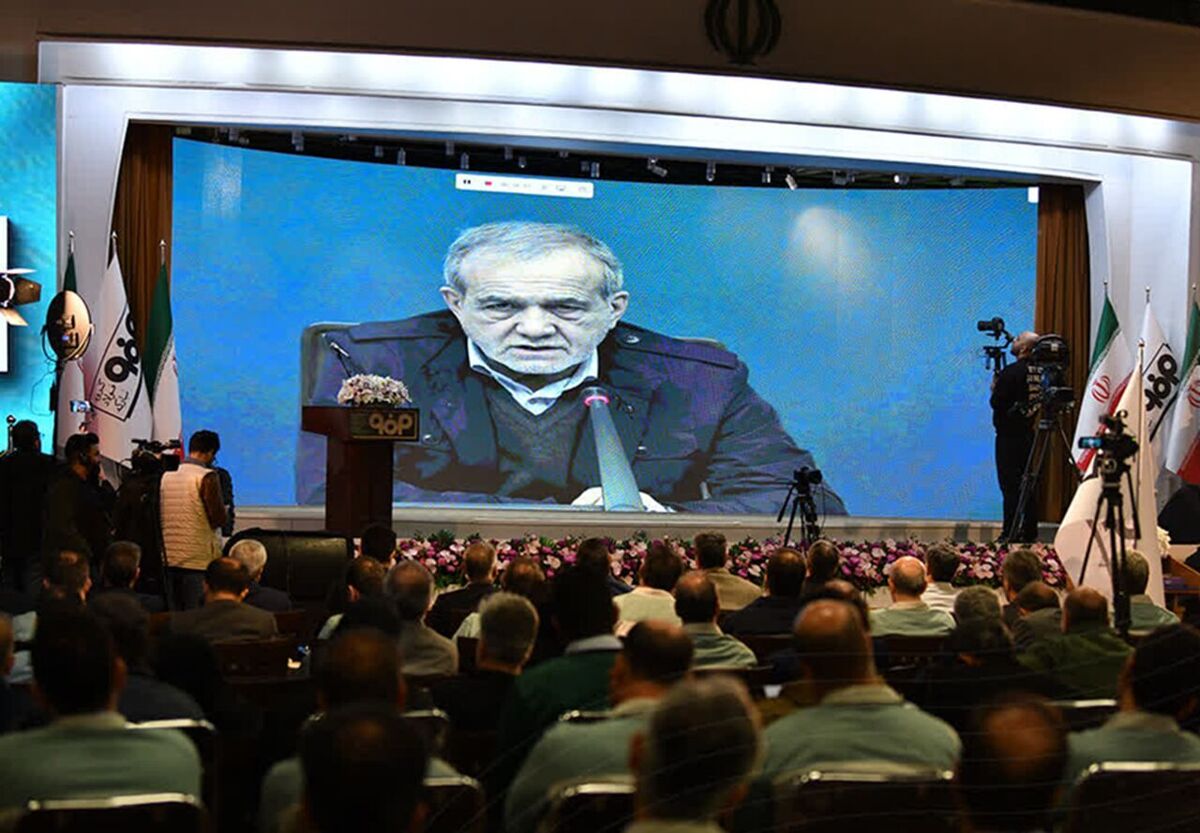 پزشکیان: آب خلیج فارس به اصفهان رسید