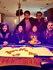 ببینید| جشن تولد «سمیرا حسن‌پور» در کنار بازیگران