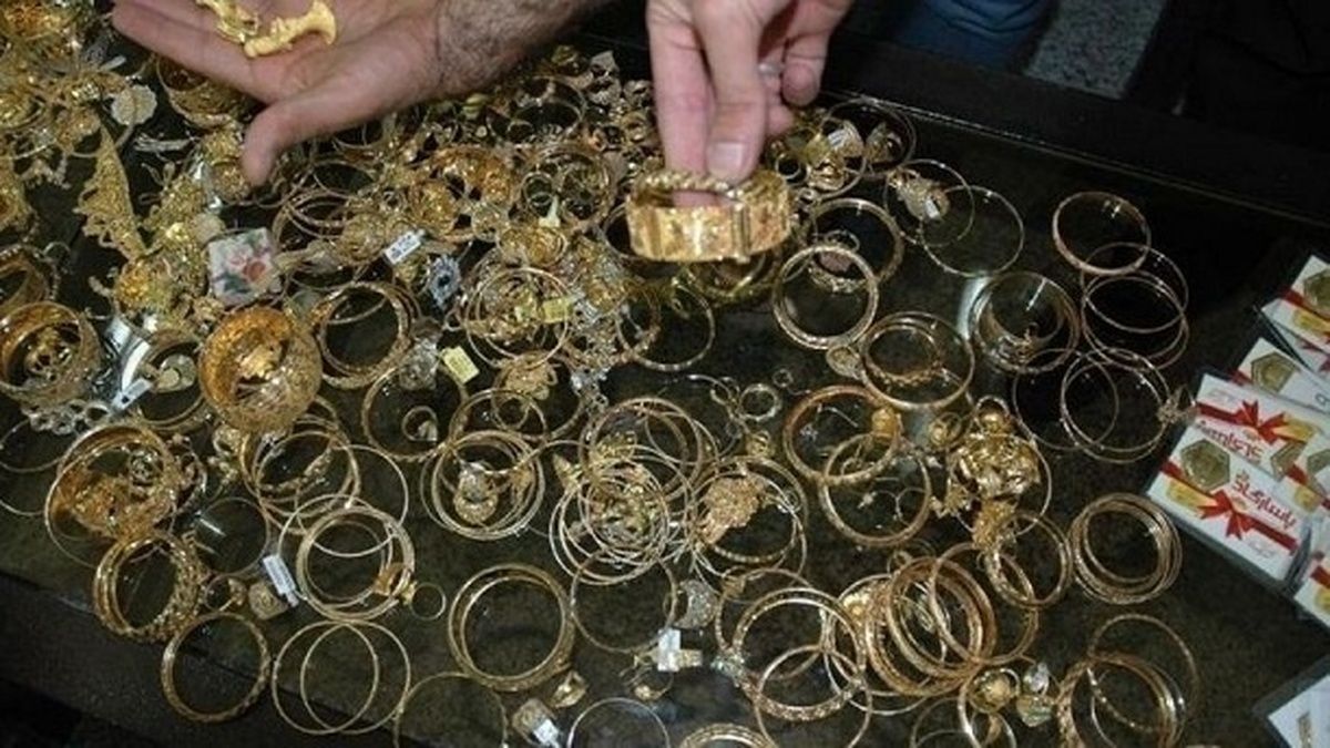 سارقان ۲۰میلیاردی طلاجات در پردیس نقره داغ شدند