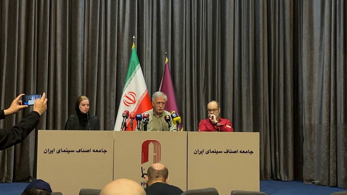 همایون اسعدیان: خانه سینما با هیجان رفتار نمی‌کند| روایت بازداشت بازیگران دروغ محض است