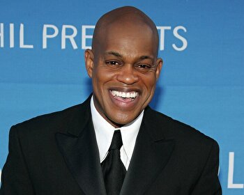 قتل وحشتناک خواننده مشهور اپرا با ضربات چاقو | پسر ۳۱ ساله‌اش بازداشت شد