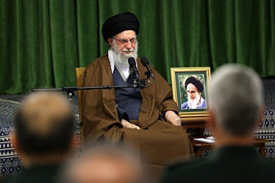 رهبر انقلاب: به‌رغم مشکلات، نقاط مثبت در کشور زیاد است