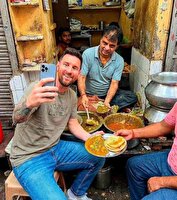 عکس| لیونل مسی در کثیف‌ترین رستوران هند!