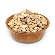 خوردن تنقلات صنعتیِ پرقند و پرنمک در شب یلدا ممنوع