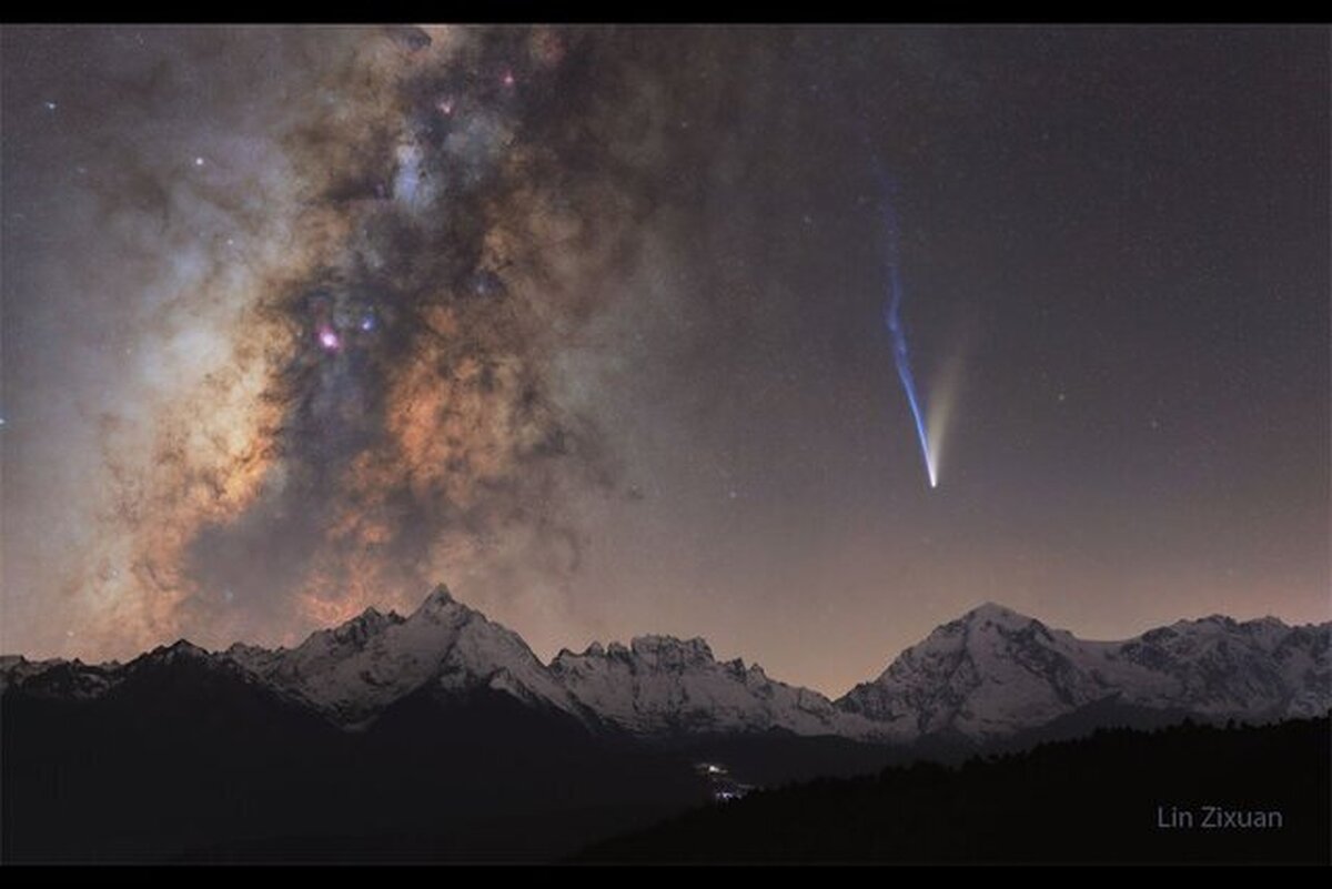 عکس روز ناسا از ملاقات «دنباله‌دار لمون» و راه شیری