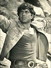 به یاد درامندرا؛ «ویرو» شولای جاودانه شد