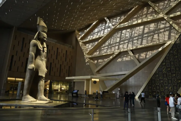 «موزه بزرگ مصر» چگونه ساخته شد؟/نمایش شکوه گنجینه فرعون 18 ساله «موزه بزرگ مصر» چگونه ساخته شد؟/نمایش شکوه گنجینه فرعون 18 ساله