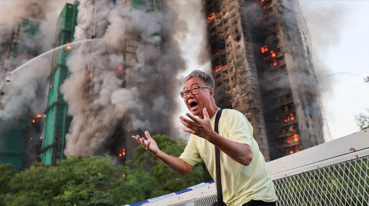 آتشسوزی آخرالزمانی در هنگکنگ؛ تاکنون ۹۴ نفر جان باختند آتشسوزی آخرالزمانی در هنگکنگ؛ تاکنون ۹۴ نفر جان باختند