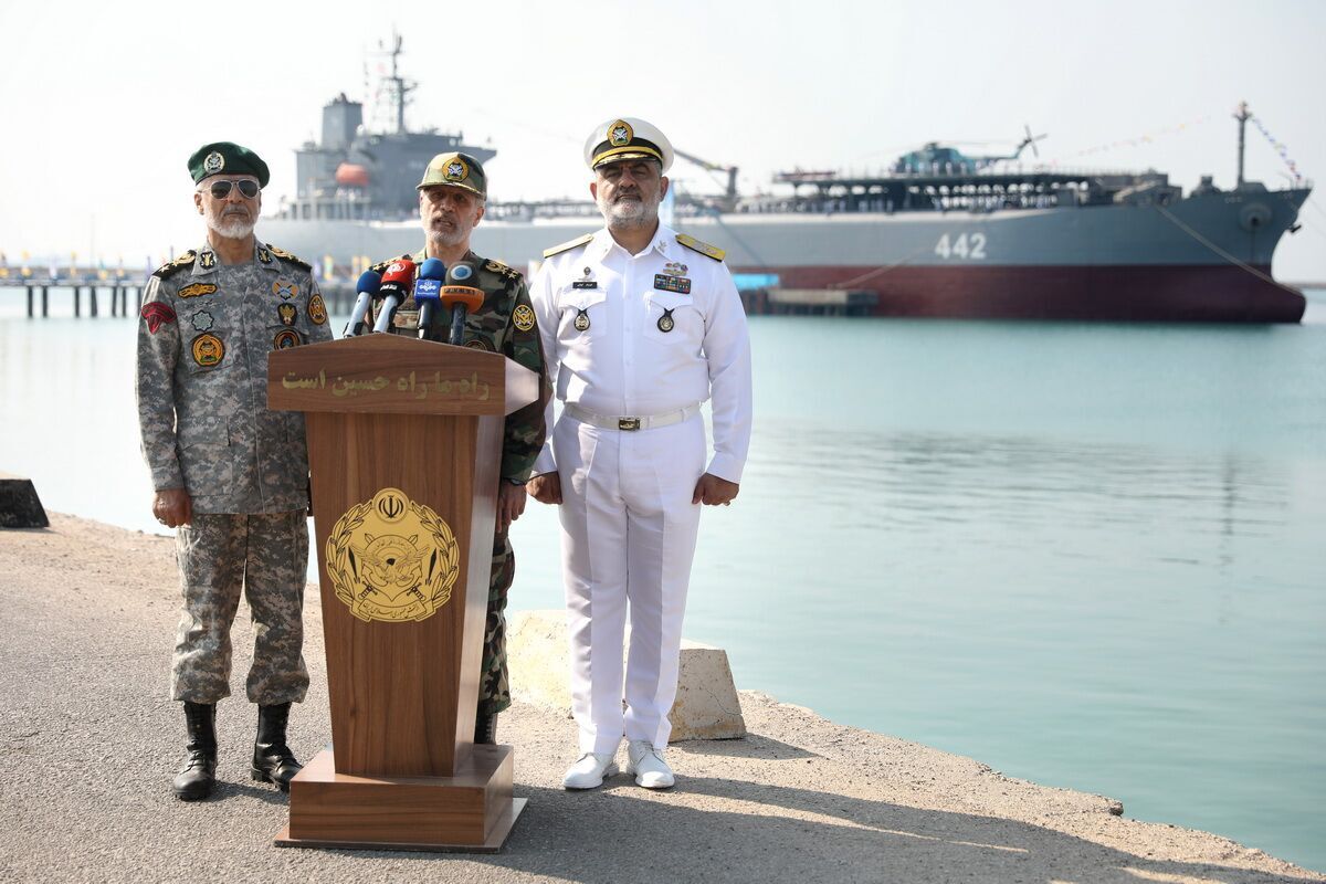 فرمانده کل ارتش: آماده هرگونه پاسخ قاطع هستیم